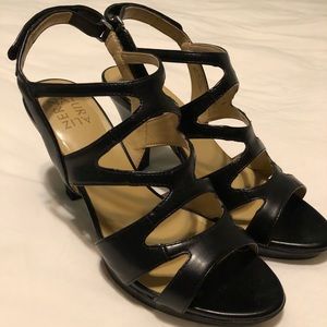 Naturalizer Black Heels in Size 10